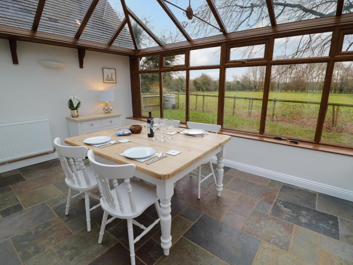5 Grange Cottages ソウザン エクステリア 写真